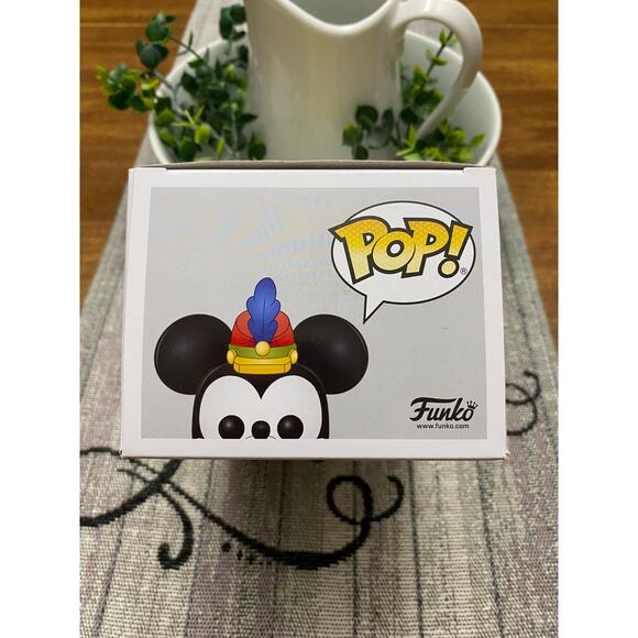 Funko Pop Disney:  Mickey Mouse - Band Concert Mickey - Picture 5 of 6